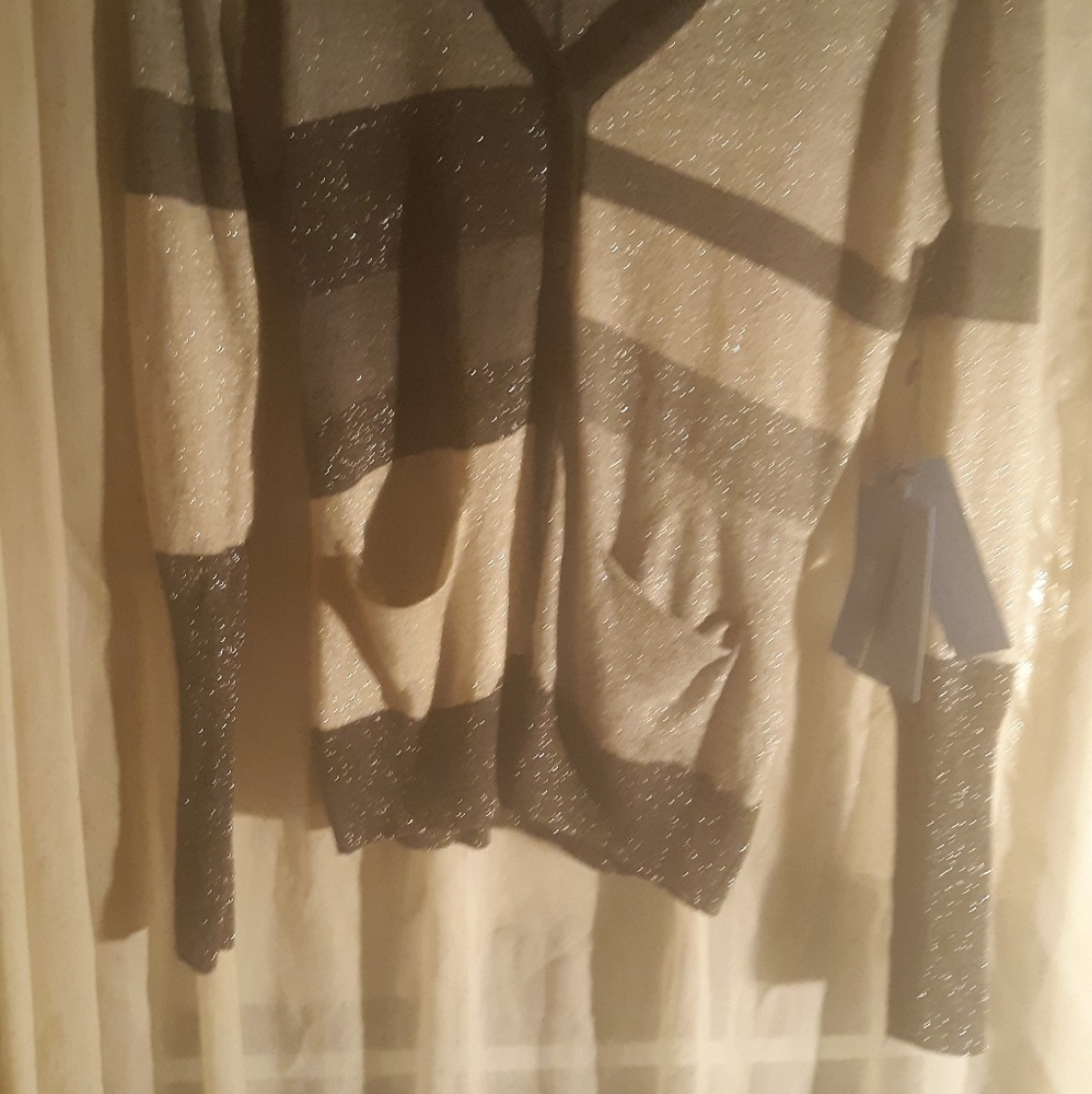 Vera wang Button up lightweight cardigan sweater